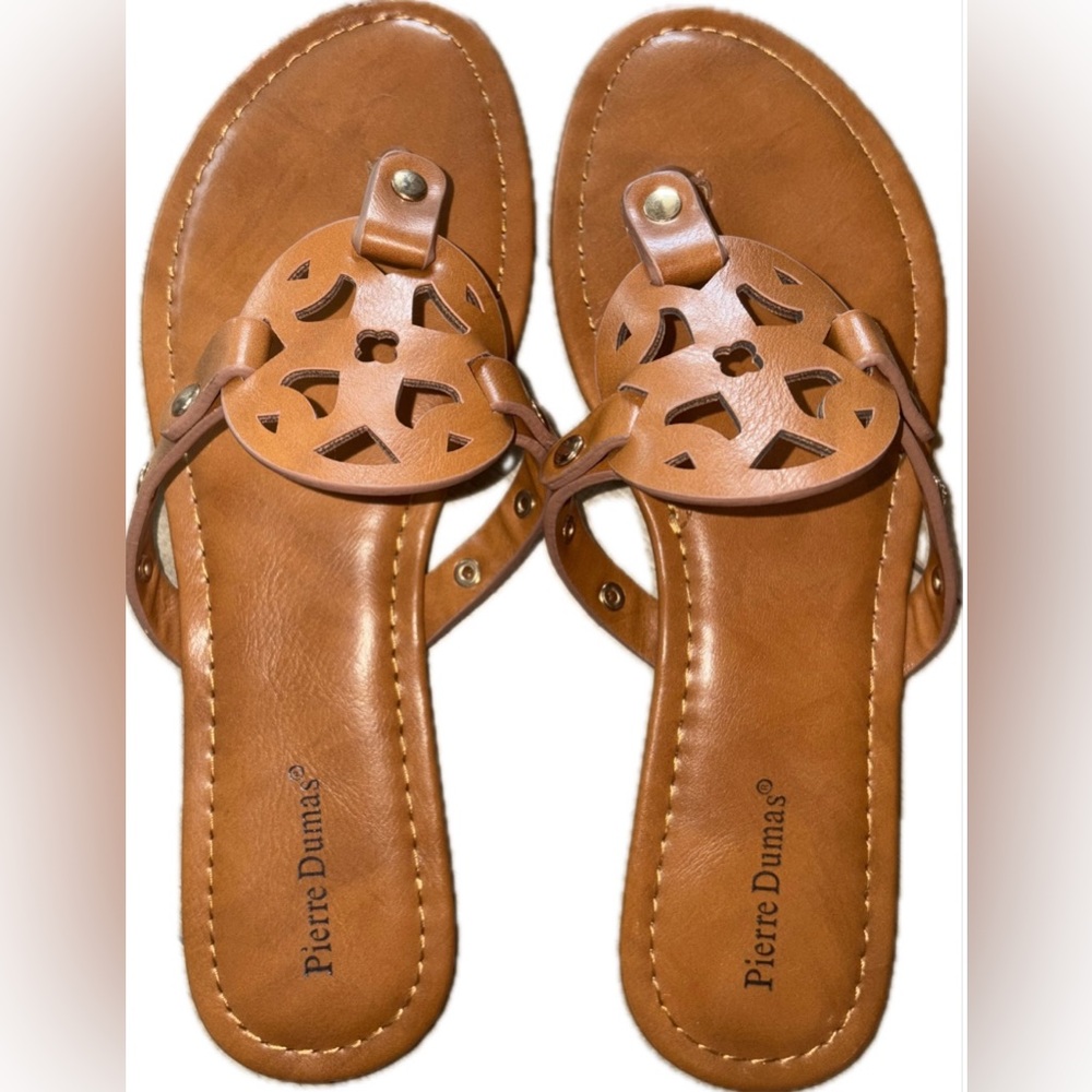 Tan Leather Sandals with Ornamental Medallion Size 8